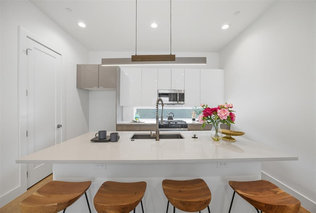 MIDTOWN HEIGHTS CONDOMINIUM - Residential