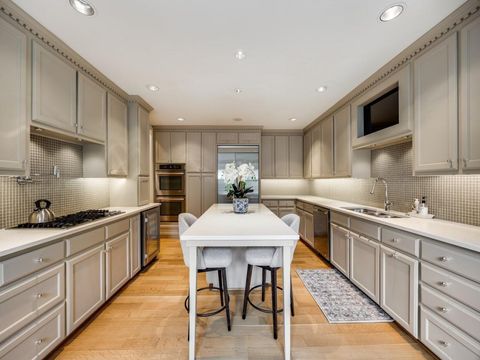 Tiny photo for 5 Duncannon Court, Dallas, TX 75225 (MLS # 21190871)