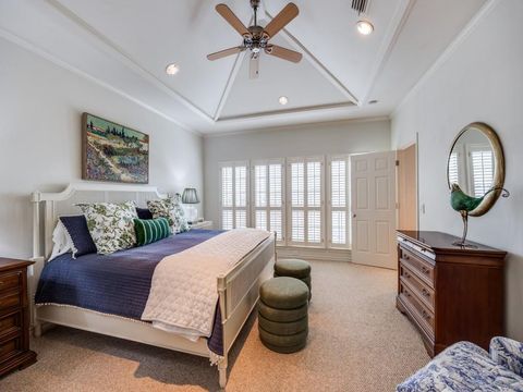 Tiny photo for 5 Duncannon Court, Dallas, TX 75225 (MLS # 21190871)