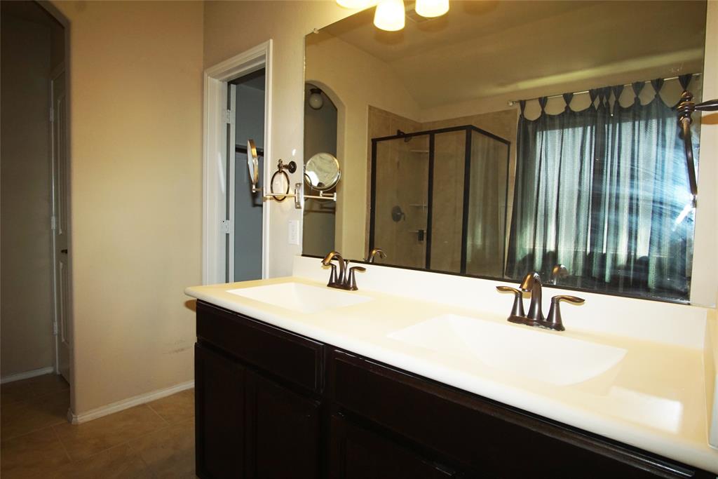 Mistletoe Hill Ph VI & Vii - Residential Lease