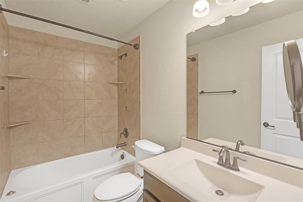 Mistletoe Hill Ph VI & Vii - Residential Lease