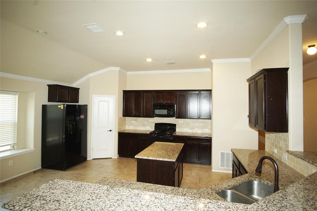 Mistletoe Hill Ph VI & Vii - Residential Lease