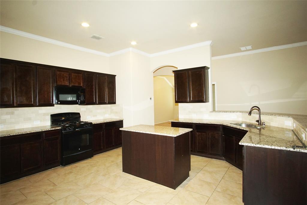 Mistletoe Hill Ph VI & Vii - Residential Lease