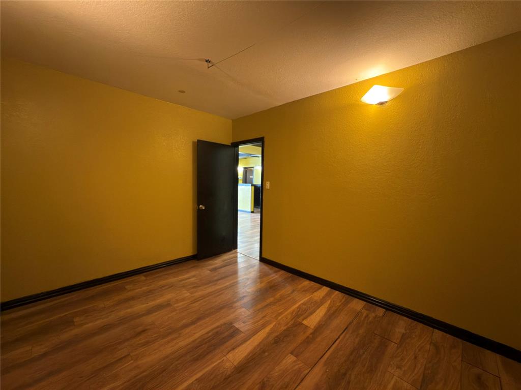 University Crossing - Commercial Lease