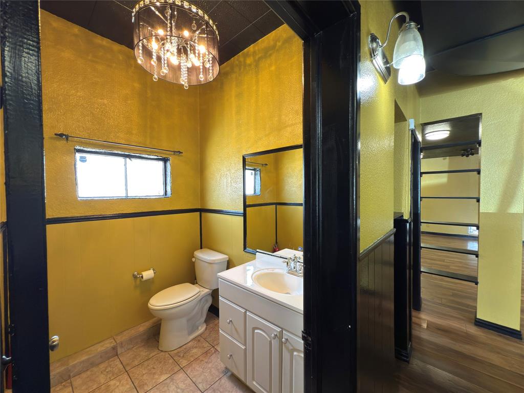 University Crossing - Commercial Lease