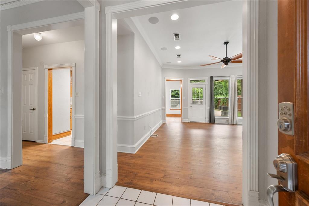 Royal Gate Add - Residential