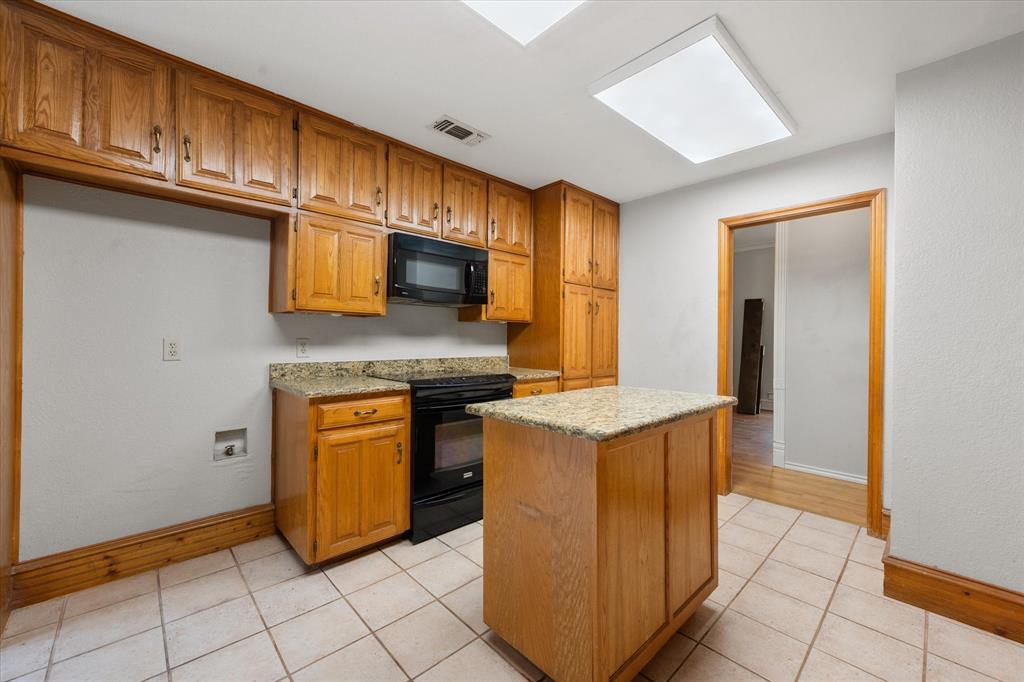 Royal Gate Add - Residential
