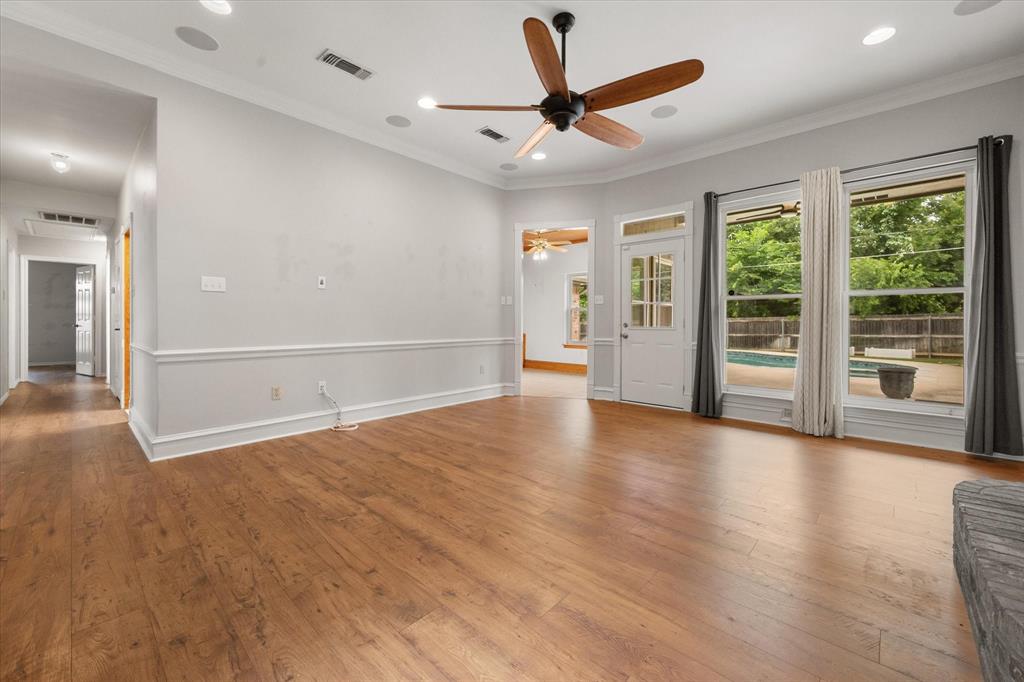 Royal Gate Add - Residential