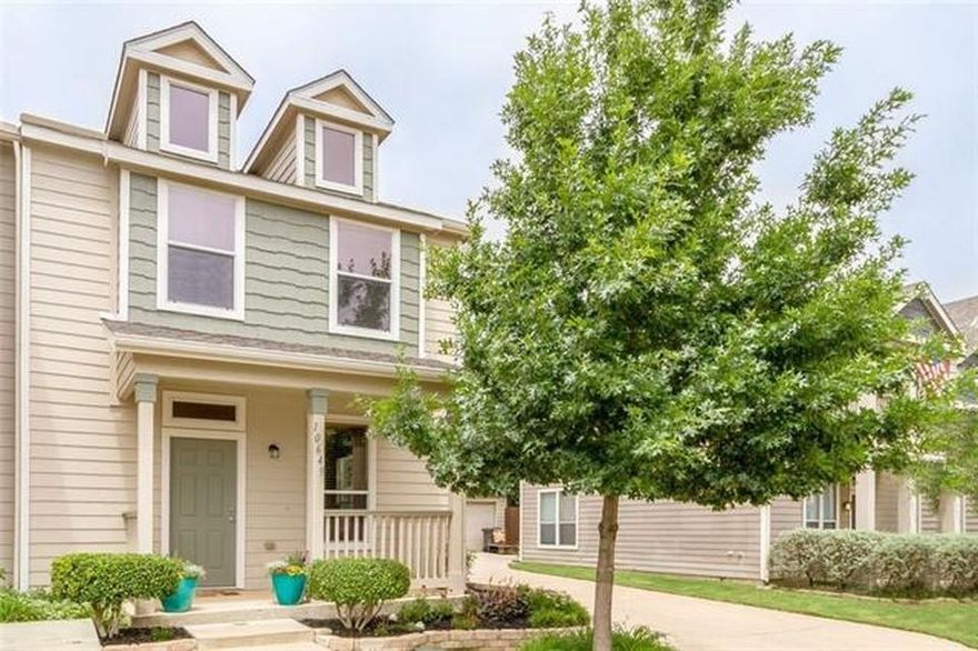 Lovely 3 bedroom 2.5 bath in FW, desirable Keller ISD! Interior was just repainted WHITE!!! Spacious rooms and very cozy and perfect for your family! Community pool, parks, courts & more! Enter in to a large family room. Kitchen with a nice pantry. Separate dining area next to kitchen. Half bath down. Washer and dryer hookups in separate laundry room. Upstairs you will find two large bedrooms and a nursery-den. Master has its own attached bath. Two additional rooms with another full bath. Secure detached 2-car garage in your own private back yard; Gracious covered porch greets you with beautiful driveup appeal. Nice community! pool, playground, tennis, basketball & more! Do not miss this listing!!