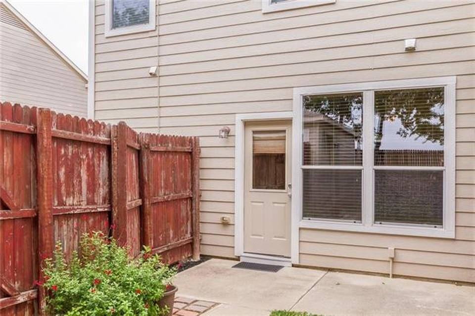 Villages Of Crawford Farms - Residential Lease