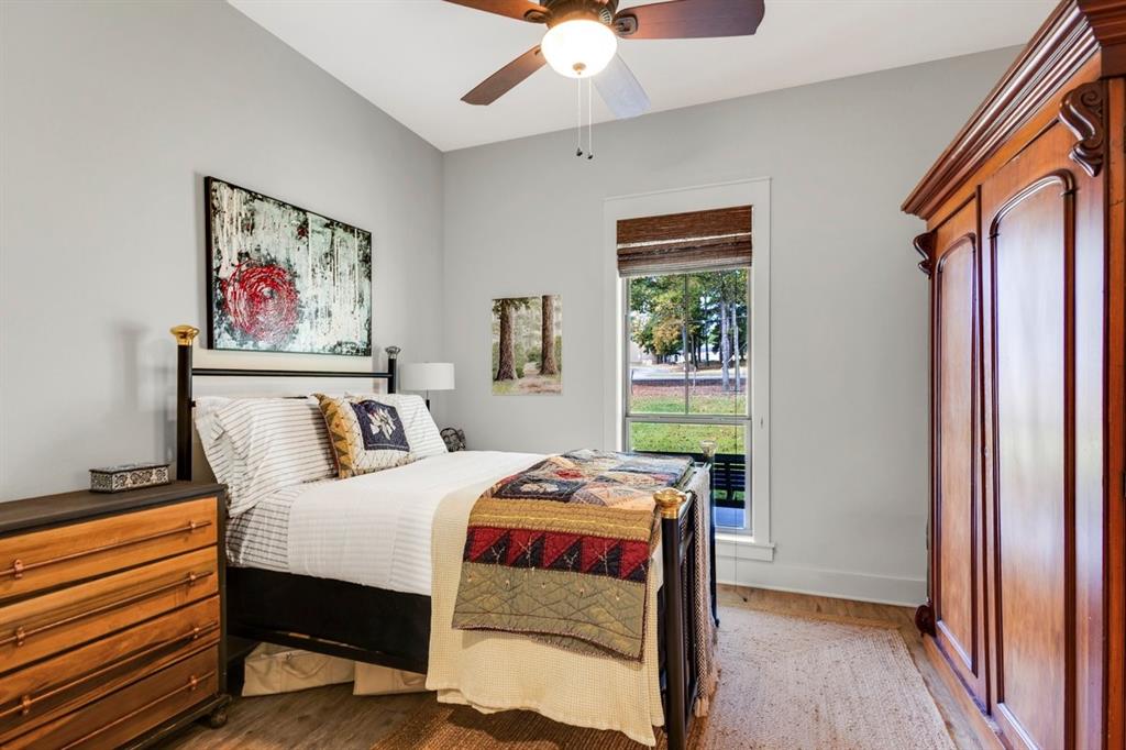 A100018-A0018 T QUEVADO - Residential