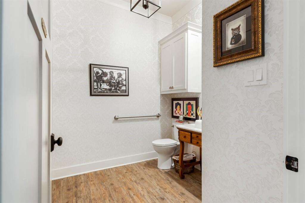 A100018-A0018 T QUEVADO - Residential