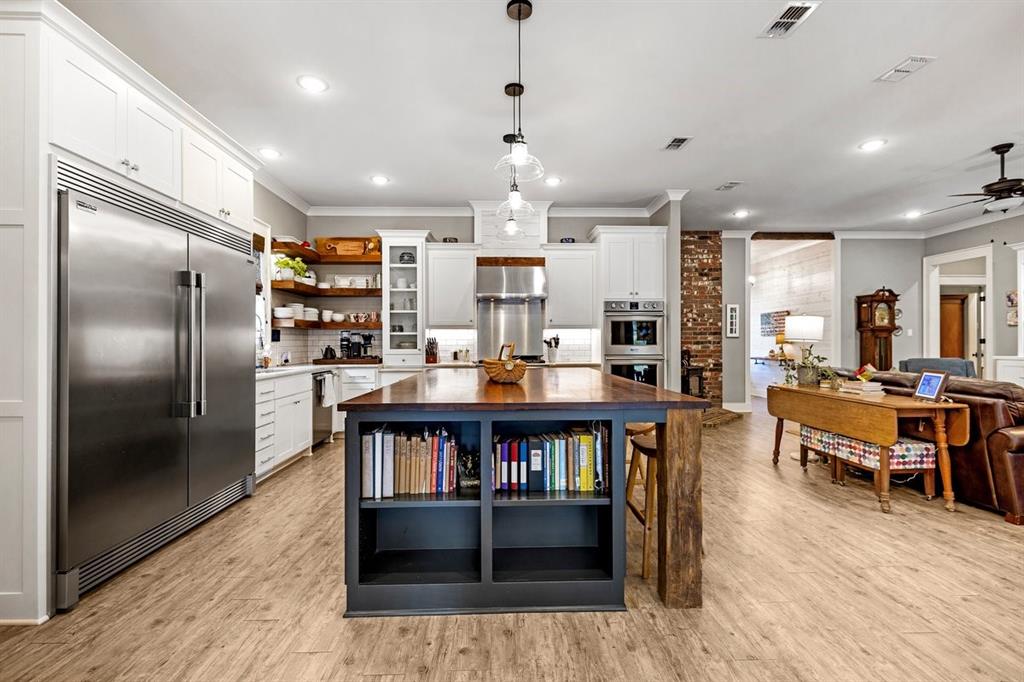 A100018-A0018 T QUEVADO - Residential