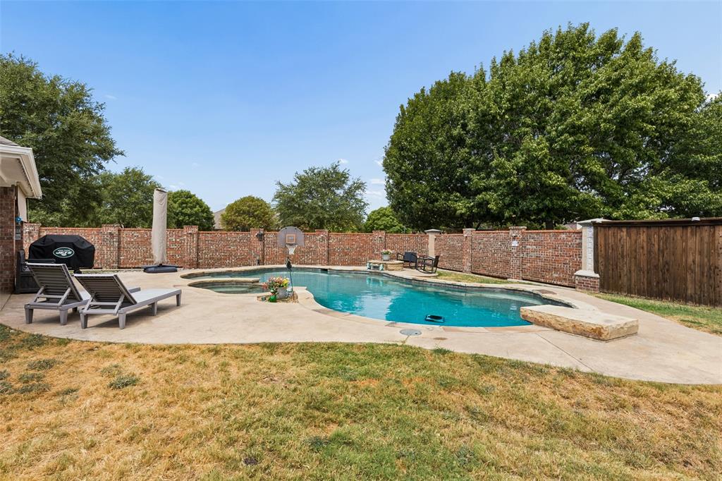2801 Madison Drive