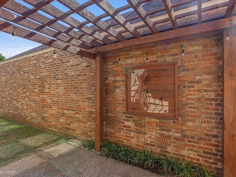 117 Arbor Place