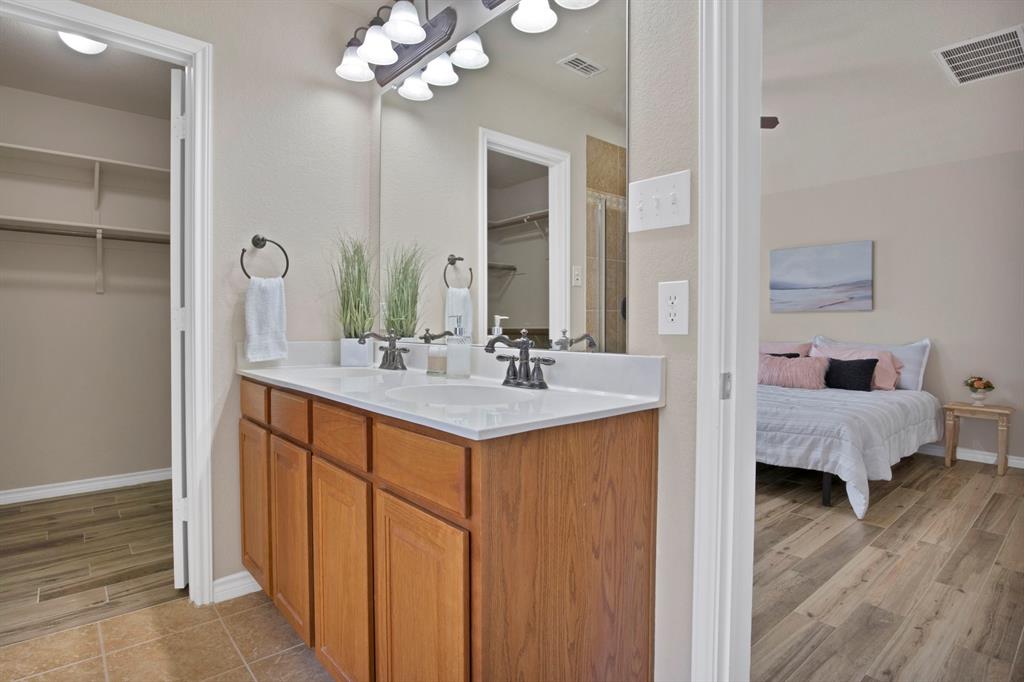 Mistletoe Hill Ph III - Residential