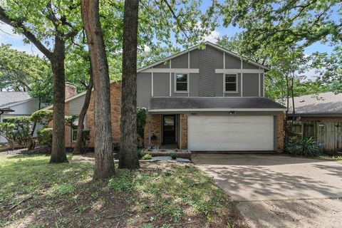 4910 Crest Drive Arlington TX 76017