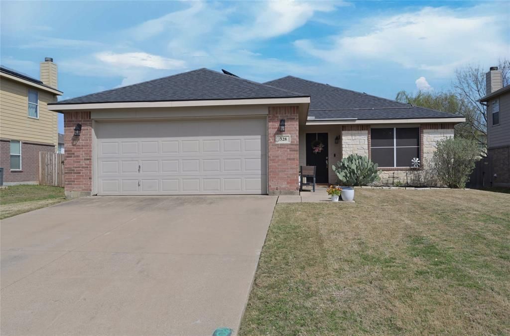 Photo of 328 Saddlebrook Drive, Krum, TX 76249 (MLS # 21215356)