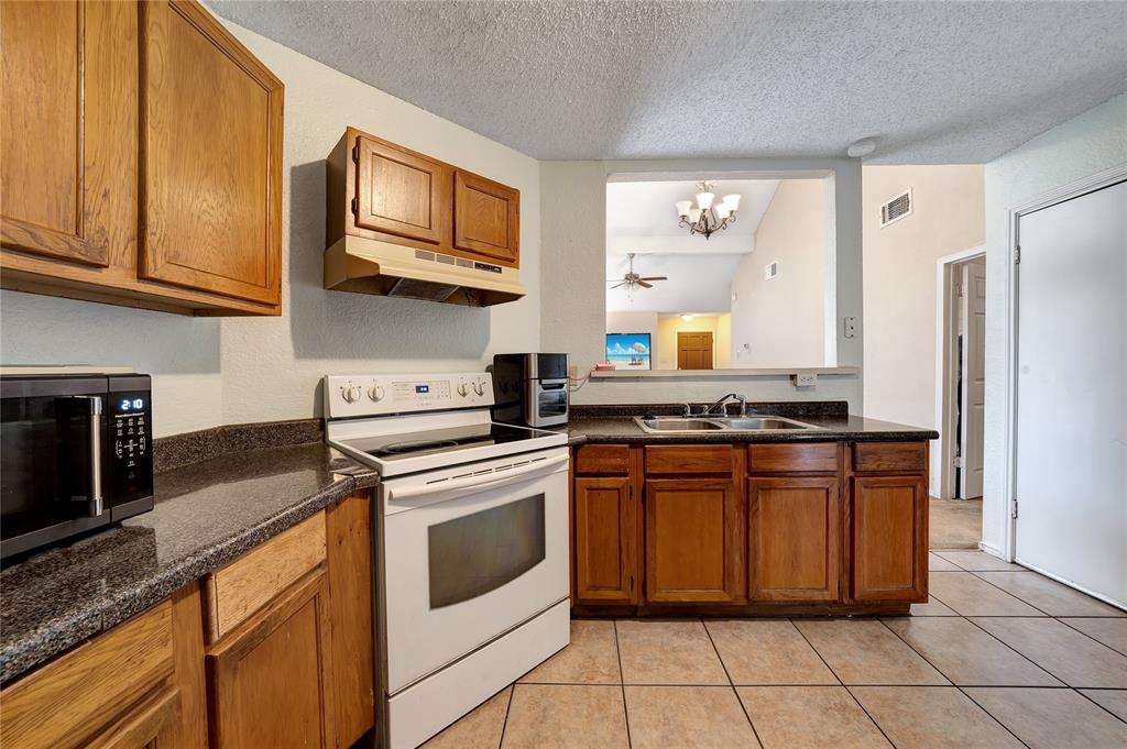 Hillside Oaks Ph 02 - Residential