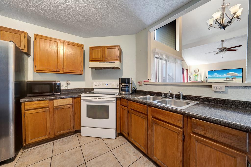 Hillside Oaks Ph 02 - Residential