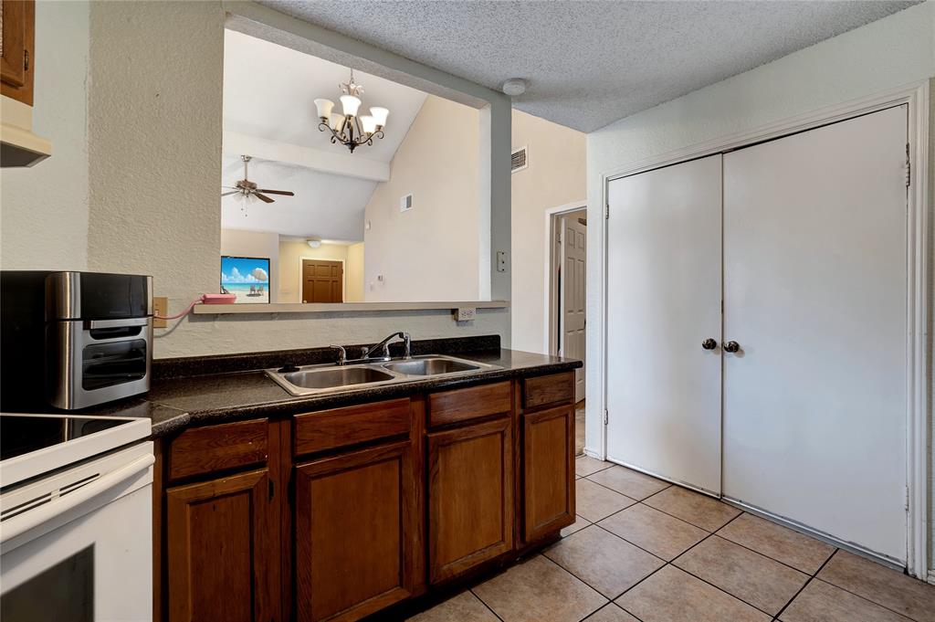 Hillside Oaks Ph 02 - Residential