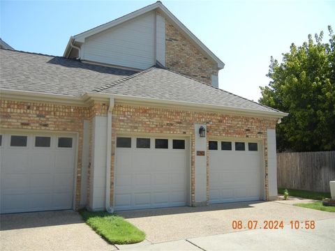 A home in Benbrook