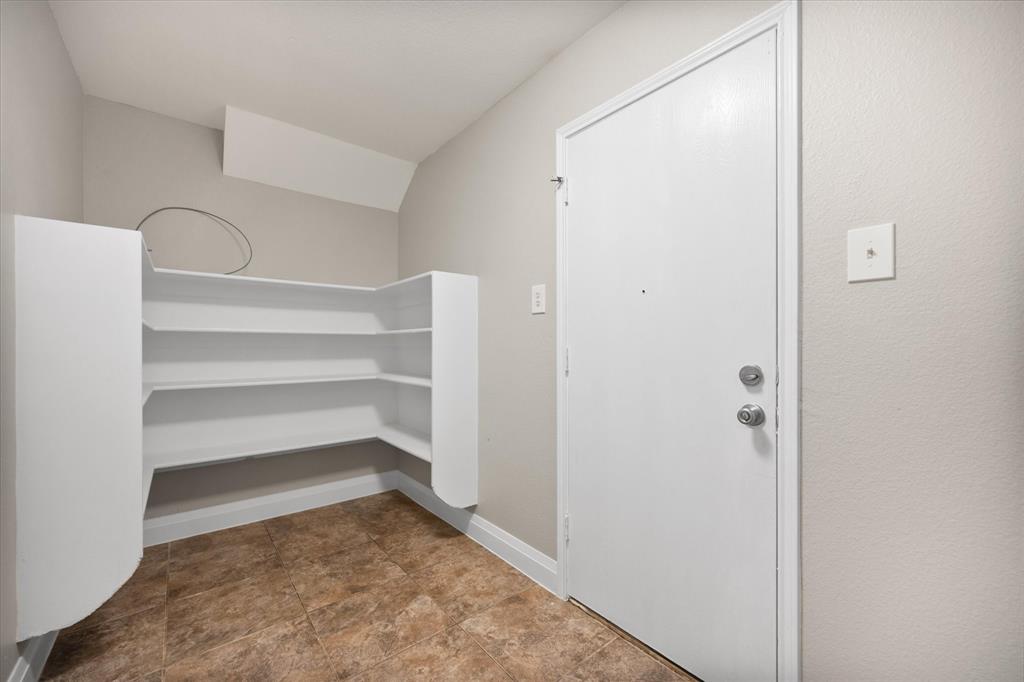 Emory Place - Residential