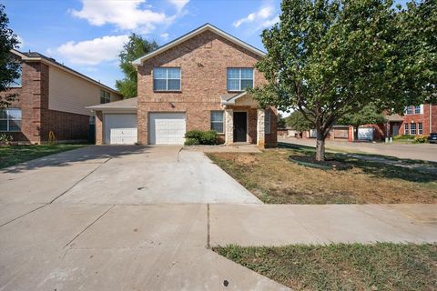 800 Green Heath Avenue Fort Worth TX 76120
