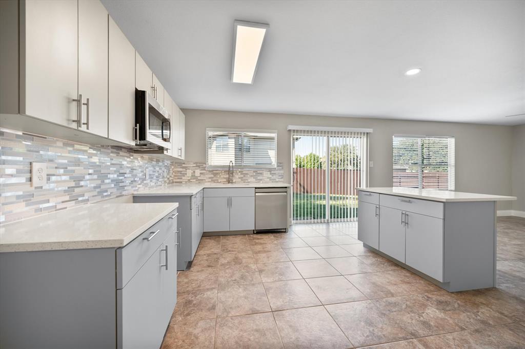 Emory Place - Residential