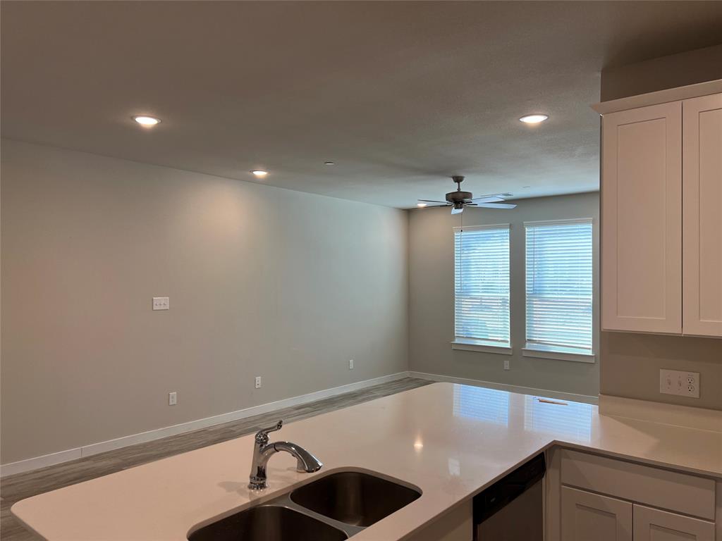 Residences At Jeans Creek, The - Residential Lease