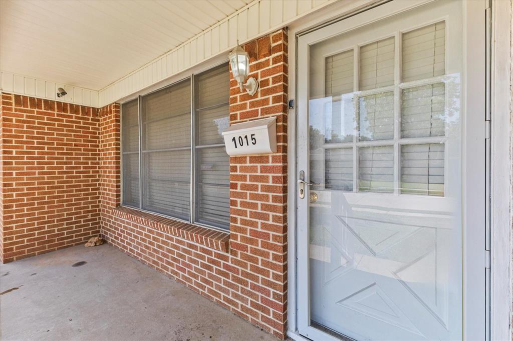 1015 Alamo Lane