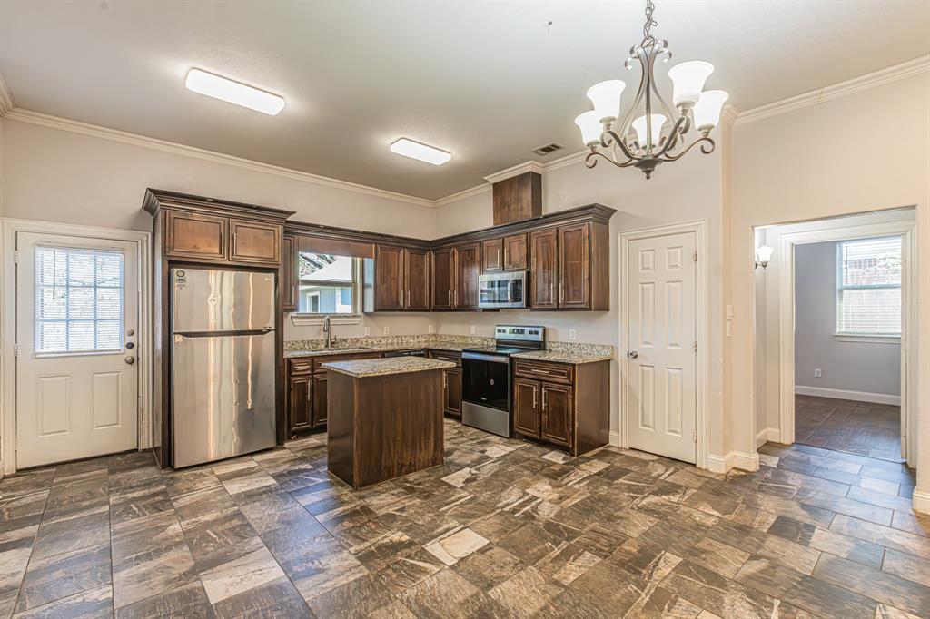 Colonual Weisenberger 03 - Residential