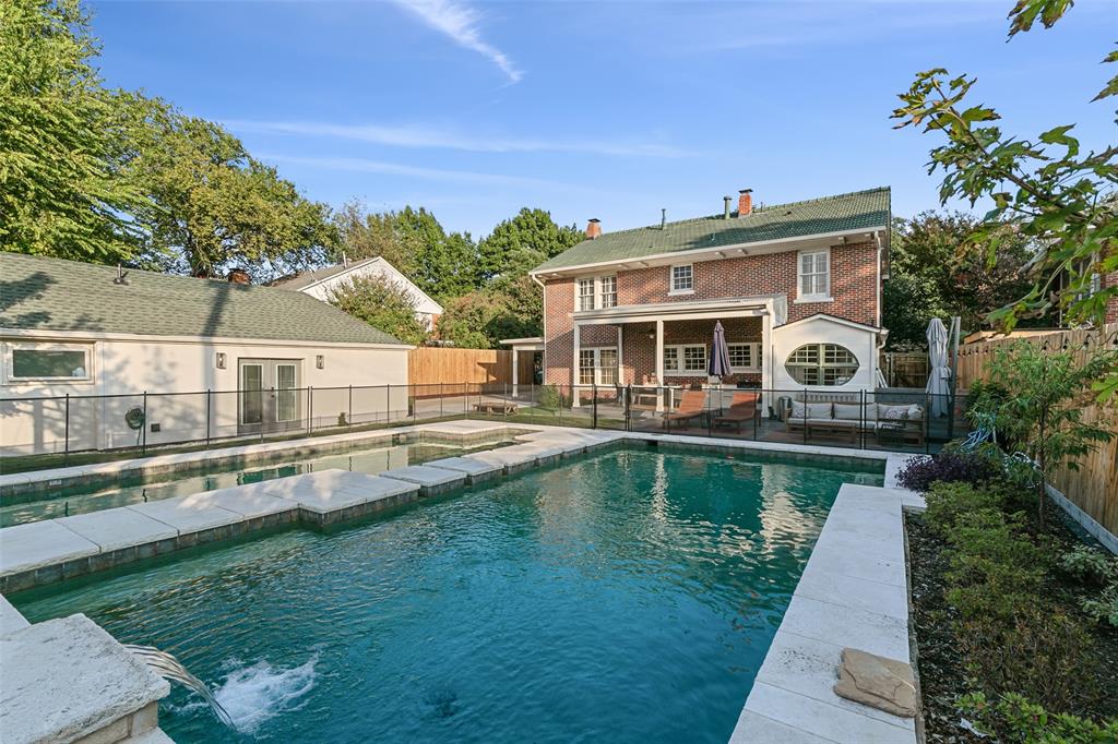 Munger Place Heights - Residential