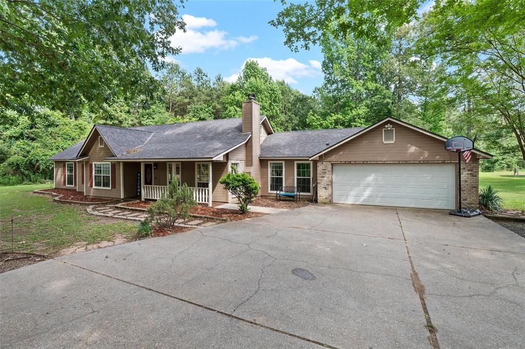 Photo of 3387 Bellevue Road, Haughton, LA 71037 (MLS # 21272877)