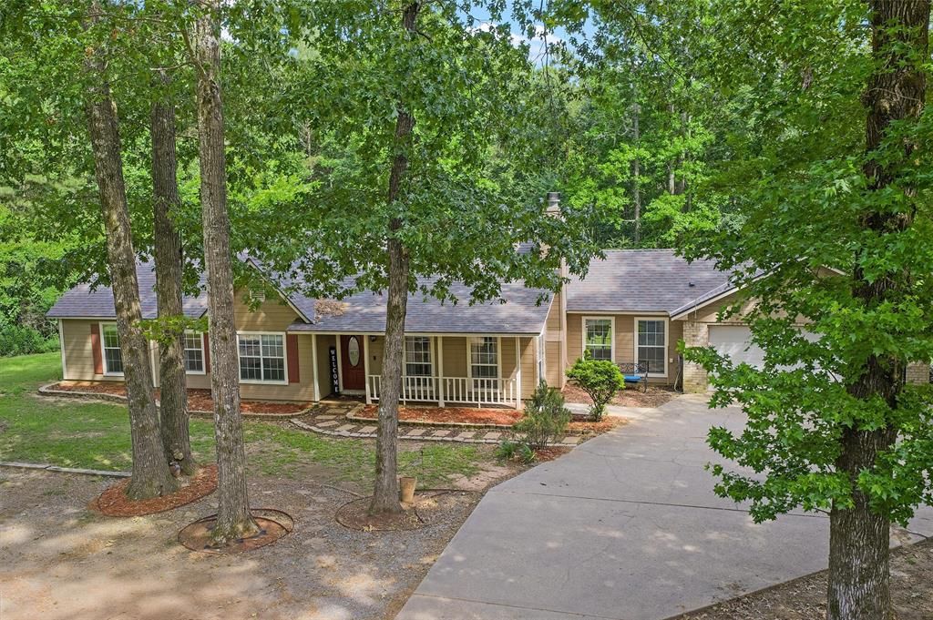 Photo of 3387 Bellevue Road, Haughton, LA 71037 (MLS # 21272877)