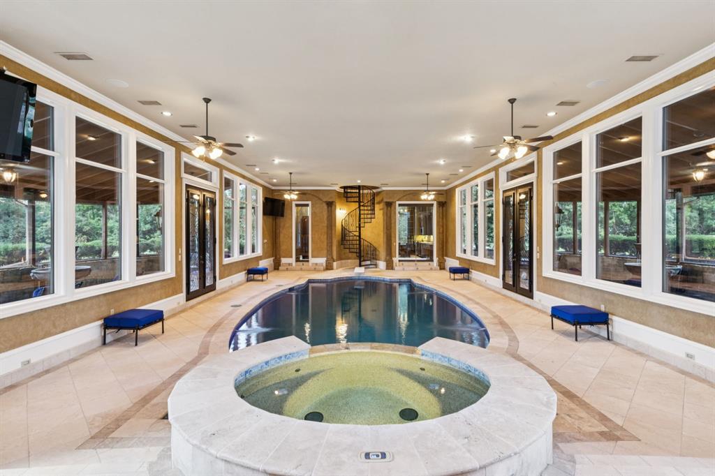 Chateau Du Lac Ph I - Residential