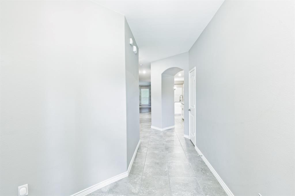 Van Alstyne, Texas 75495, United States, 3 Bedrooms Bedrooms, ,2 BathroomsBathrooms,Residential,Pending,182279