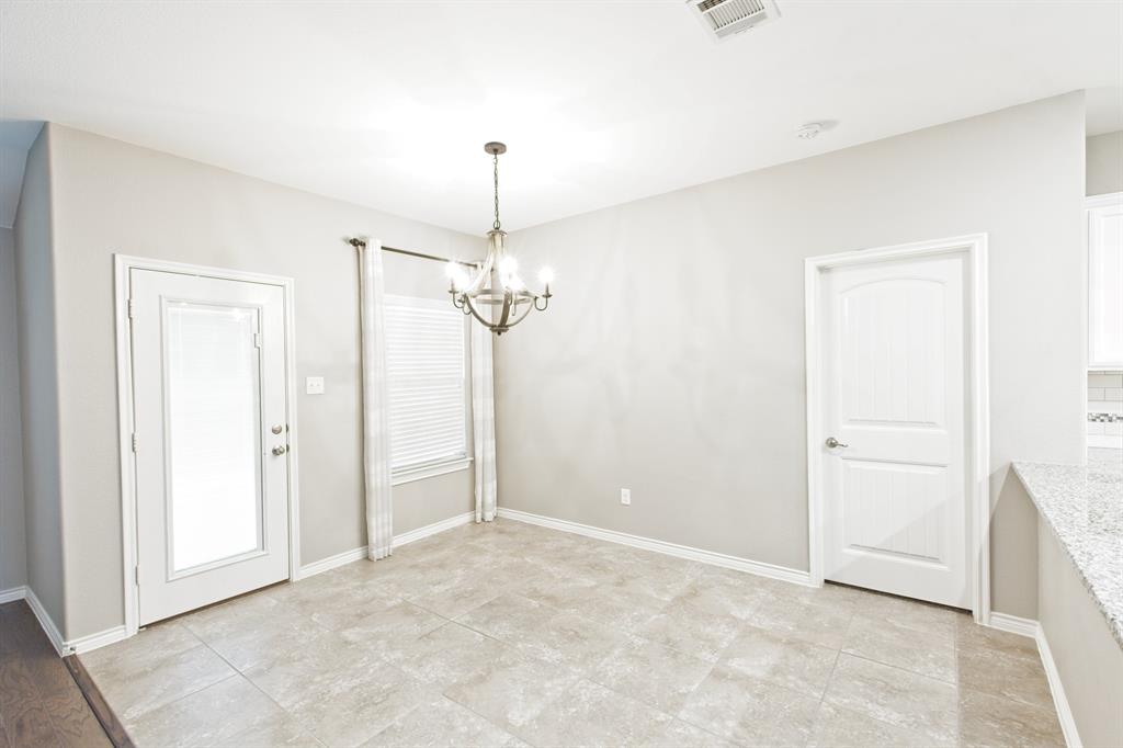 Van Alstyne, Texas 75495, United States, 3 Bedrooms Bedrooms, ,2 BathroomsBathrooms,Residential,Pending,182279