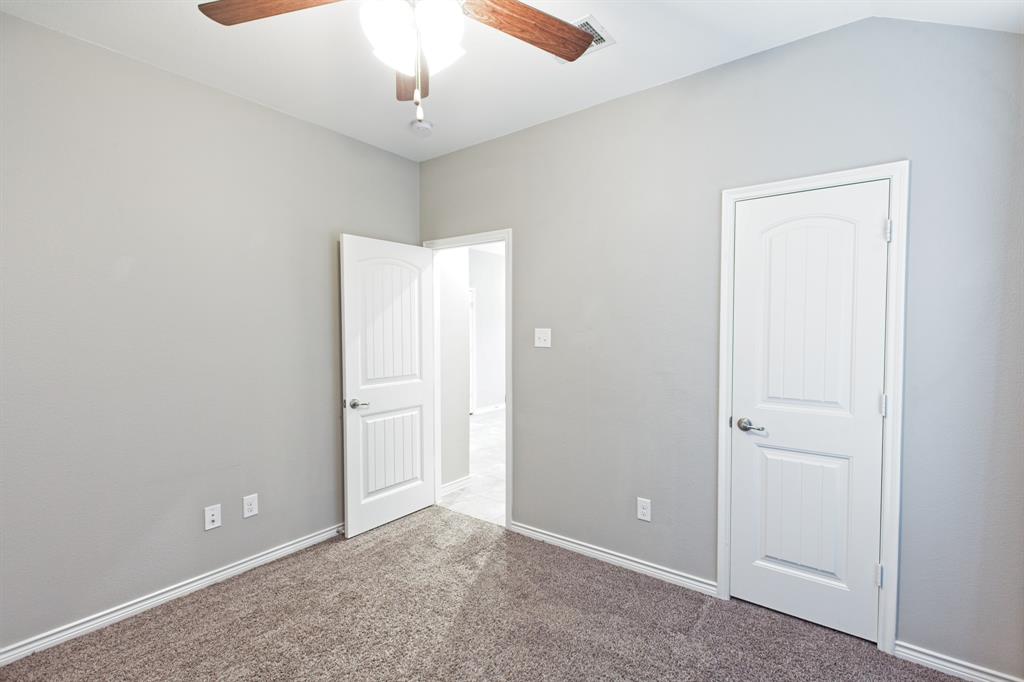 Van Alstyne, Texas 75495, United States, 3 Bedrooms Bedrooms, ,2 BathroomsBathrooms,Residential,Pending,182279