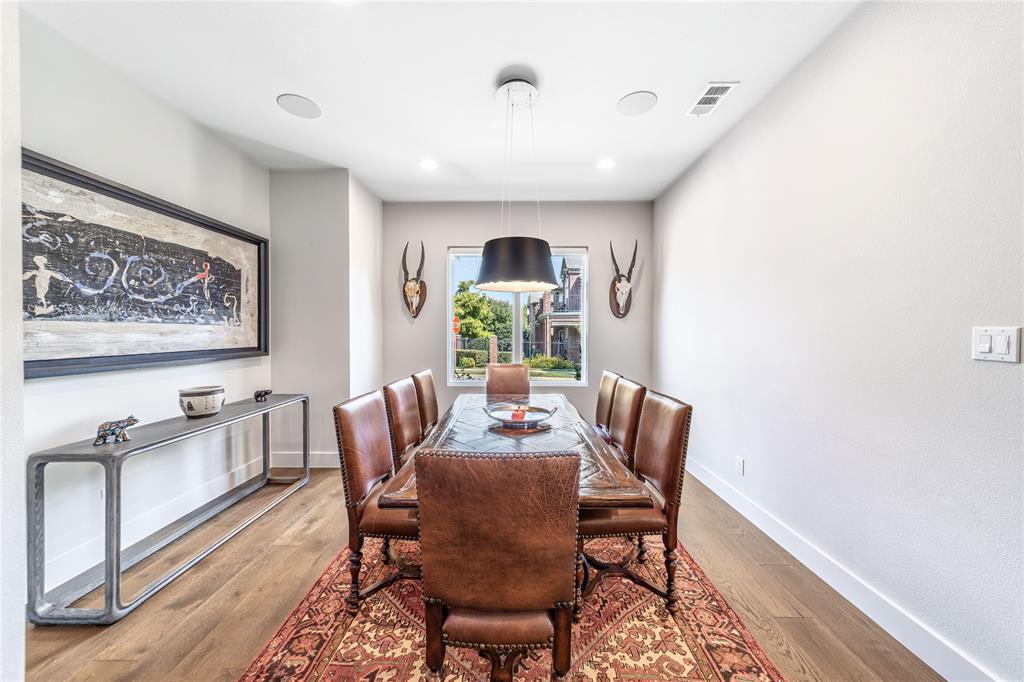 Thirty One Dallas Square #2 - Residential