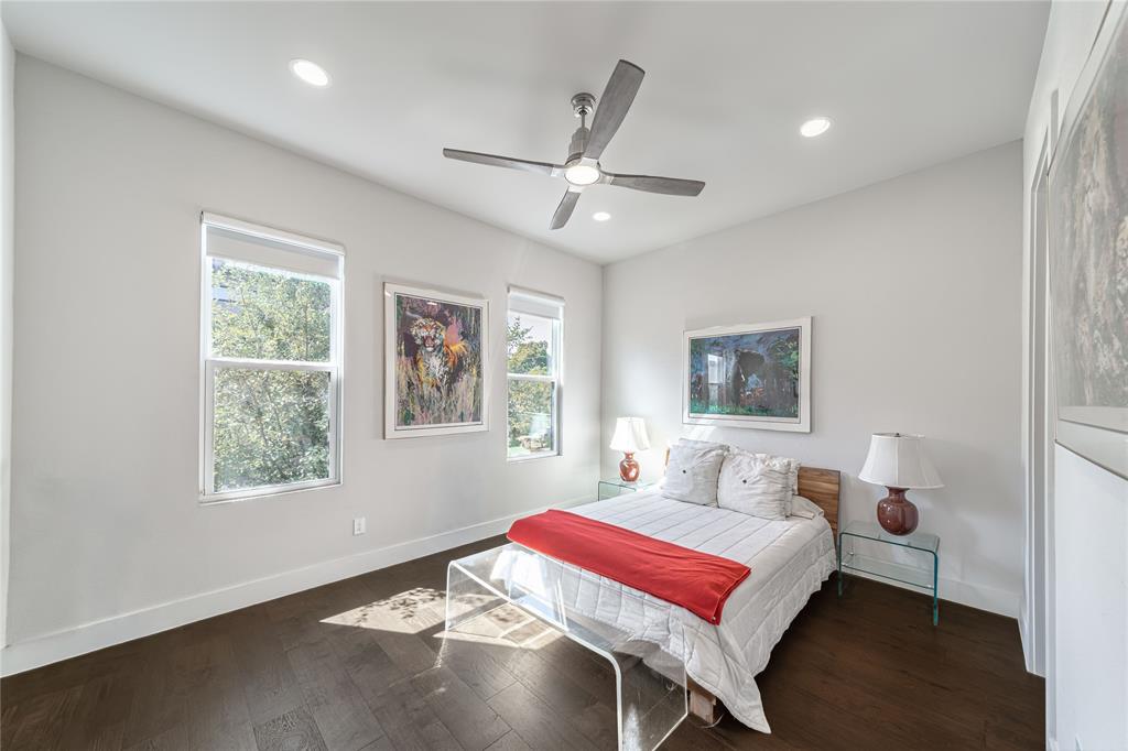 Thirty One Dallas Square #2 - Residential