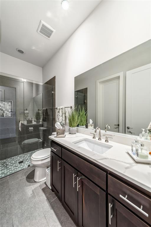 Thirty One Dallas Square #2 - Residential