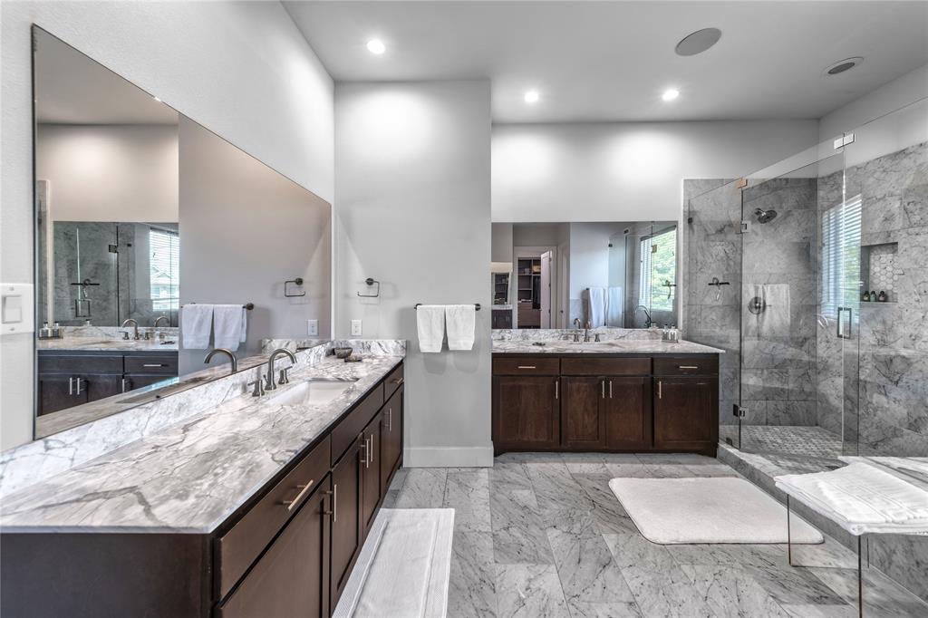 Thirty One Dallas Square #2 - Residential