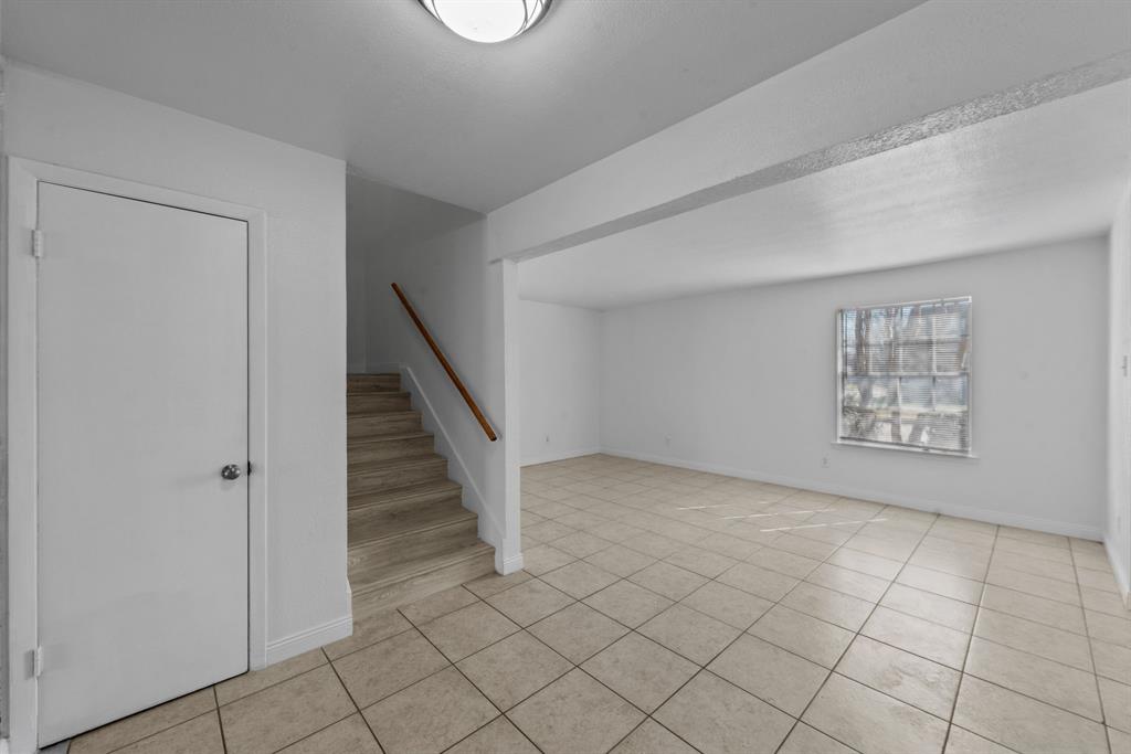 Coventry Village Condo - Residential