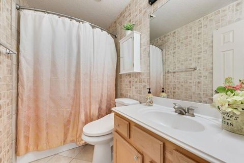 Tiny photo for 5404 Worley Drive N, The Colony, TX 75056 (MLS # 21099102)