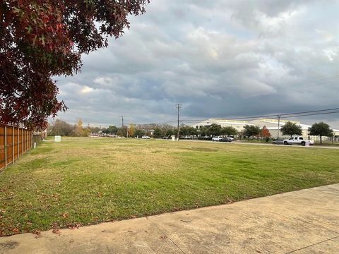 203 Swisher Road Lake Dallas TX 75065