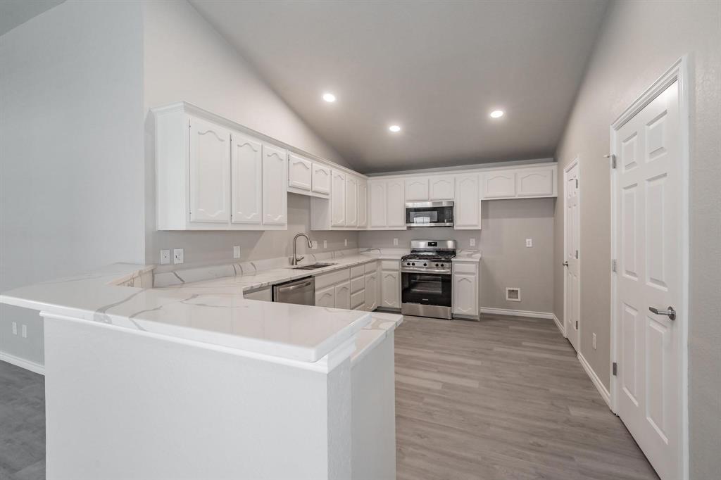 Villages Of Woodland Spgs W - Residential Lease