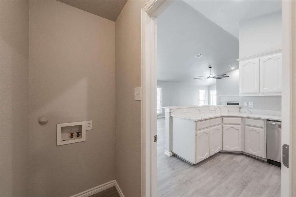 Villages Of Woodland Spgs W - Residential Lease