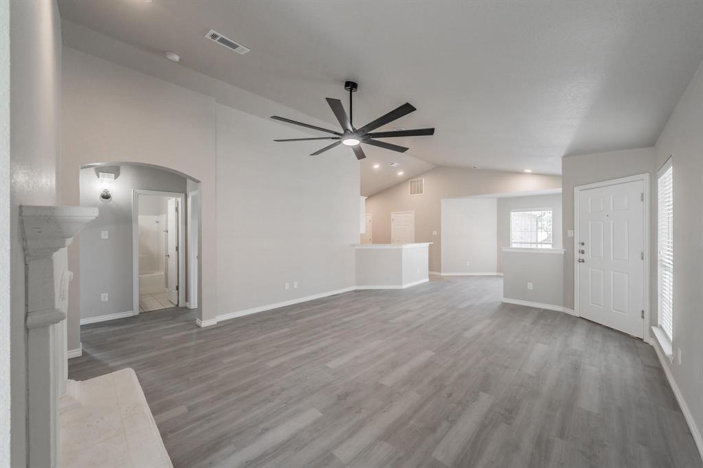 Villages Of Woodland Spgs W - Residential Lease