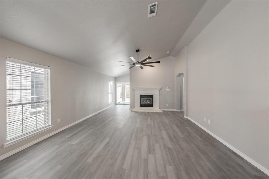 Villages Of Woodland Spgs W - Residential Lease